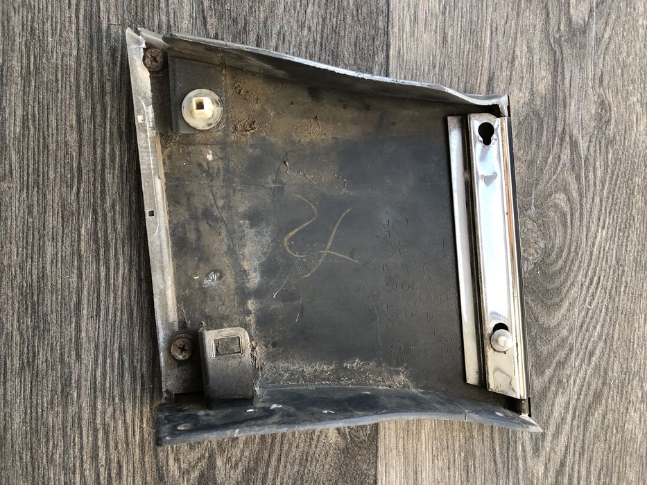 Накладка боковая LEXUS GS300 75612-30230