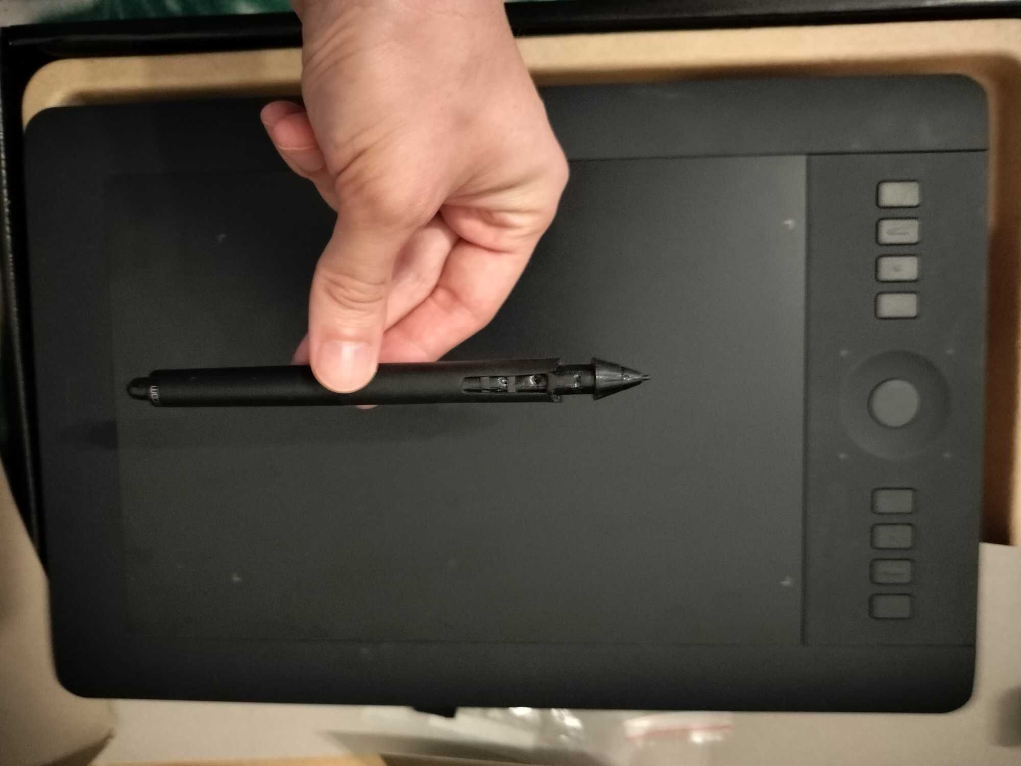 Tablet Wacom Intuos Pro M model PTH-651