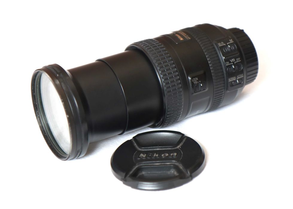 Lente Nikon 18-200mm objetiva em boas condições