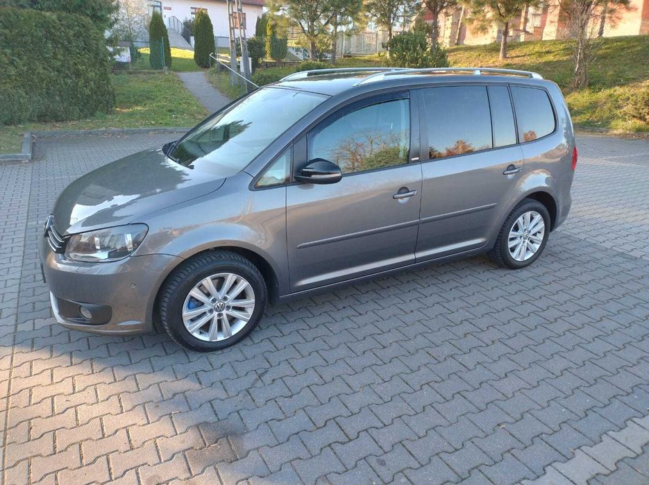 Volkswagen Touran 2.0 TDI 140 KM CR wersja STYLE 7 osobowy HAK Webasto