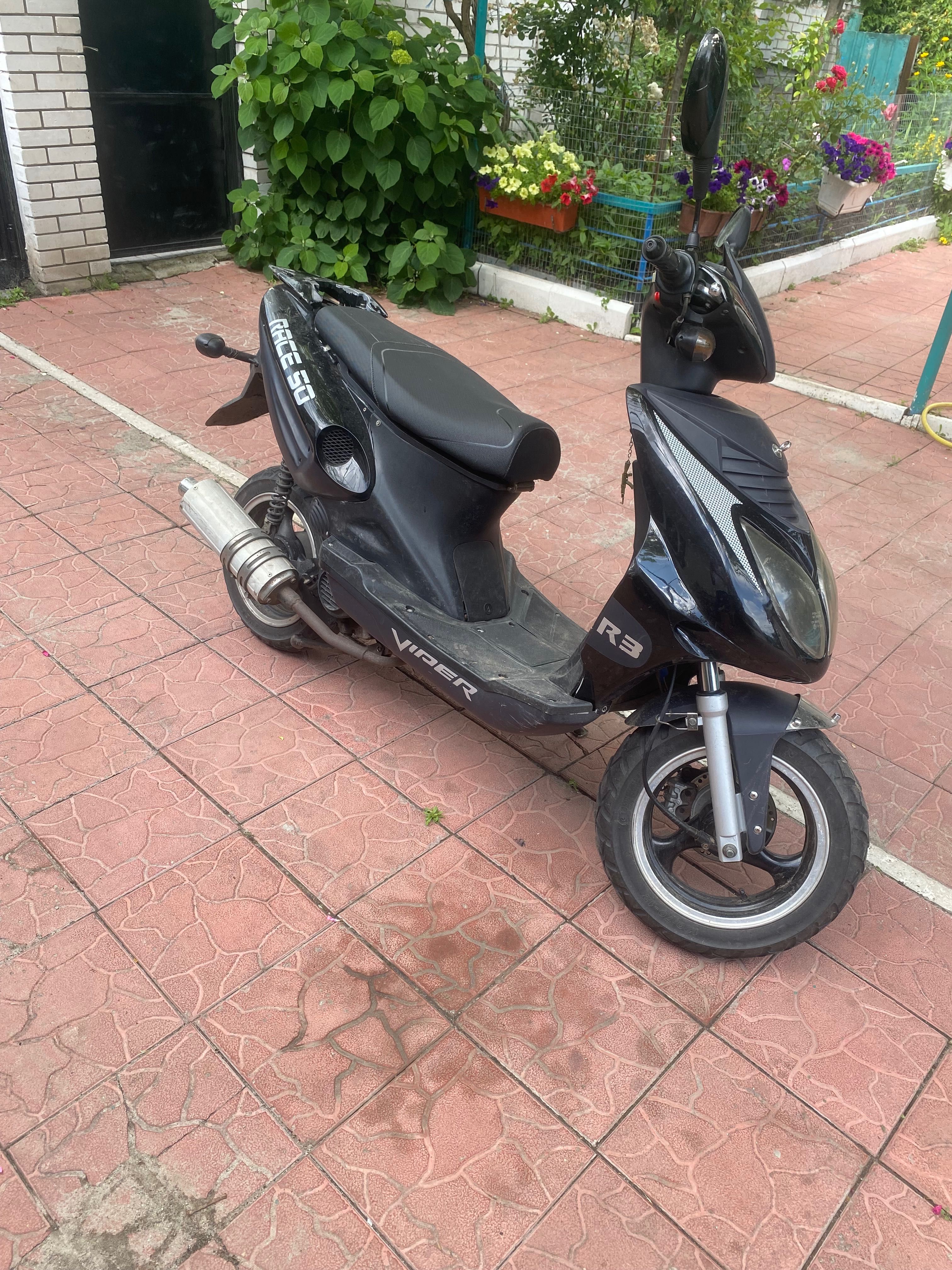 Продам скутер Viper r3