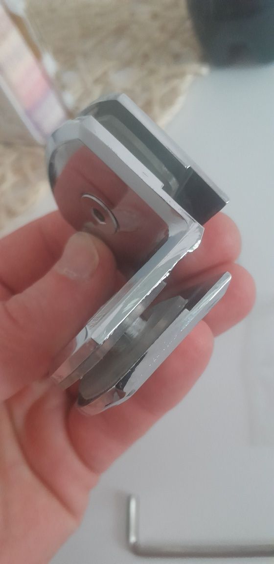 Zawias do kabiny Kerra nowe cena za 1 sztuke