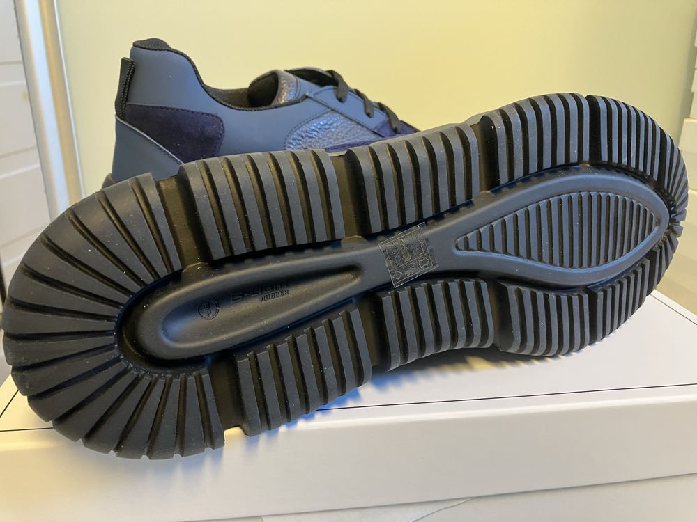 Iceberg skórzane meskie sneakersy buty Italy blu roz.46