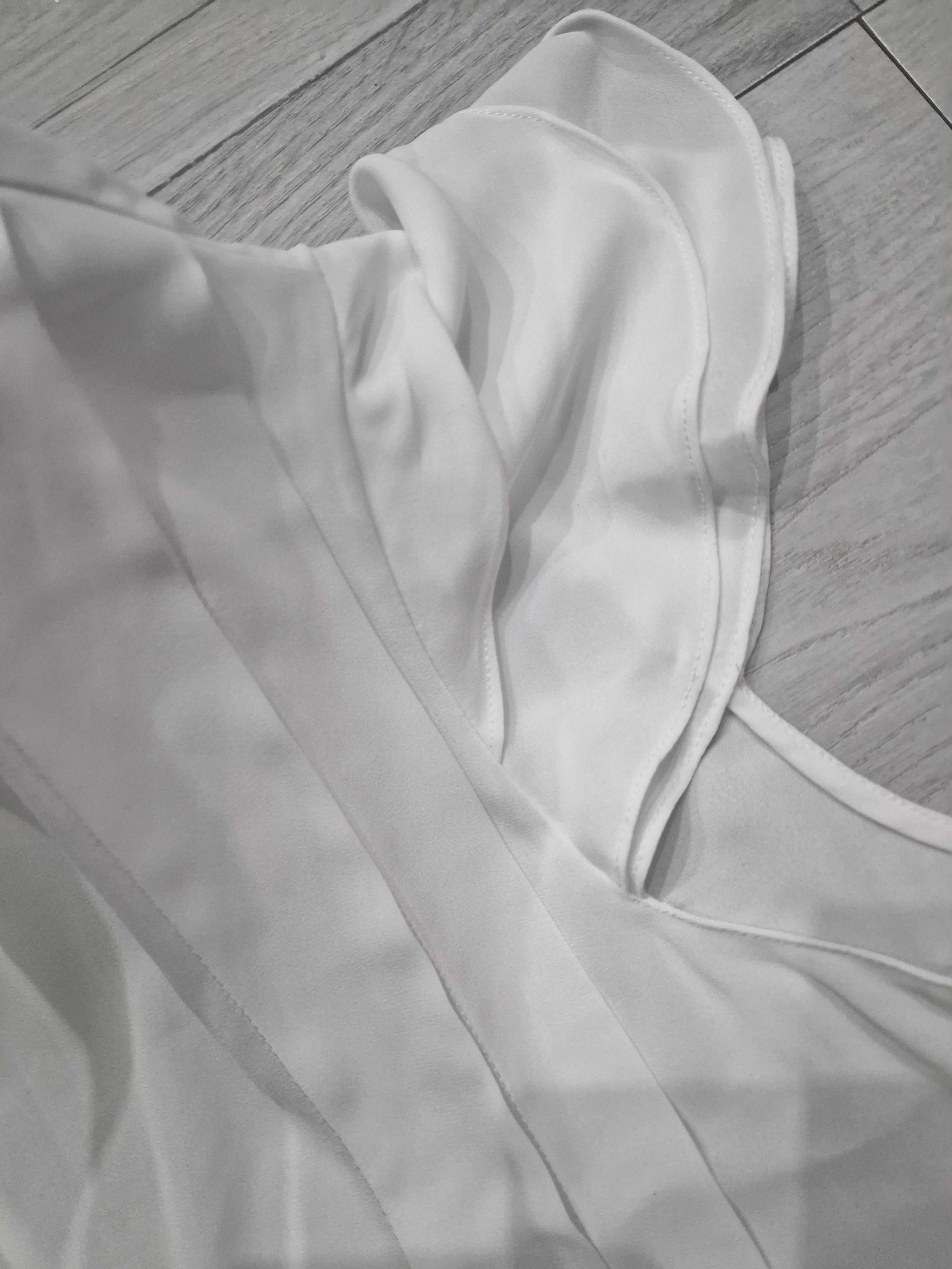 Elegancka biała bluzka Zara zakończenie roku, ozdobne rękawy