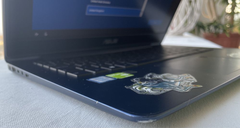 PC Asus Intel Core-i5 Pack Completo + Comando Xbox + Extras de Oferta