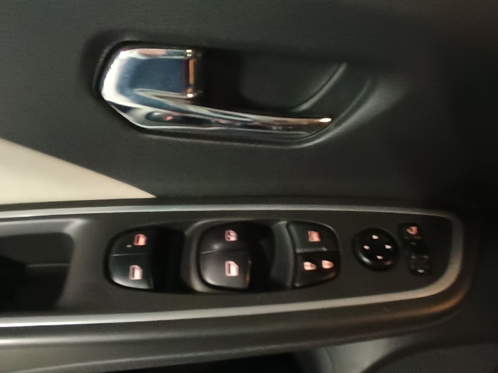 Nissan Micra N-DESIGN Automático
