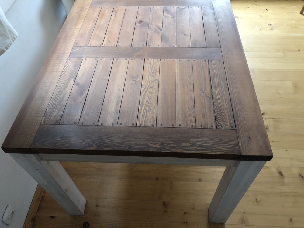 Stół drewniany 4-6 osobowy
