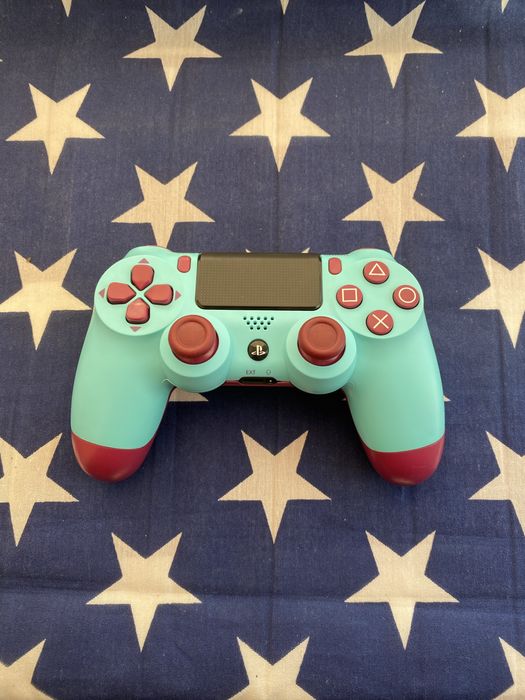 Dualshock 4, джойстик, геймпад для playstation 4 ягідний