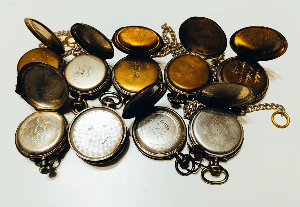 9 zegarków Remontoir