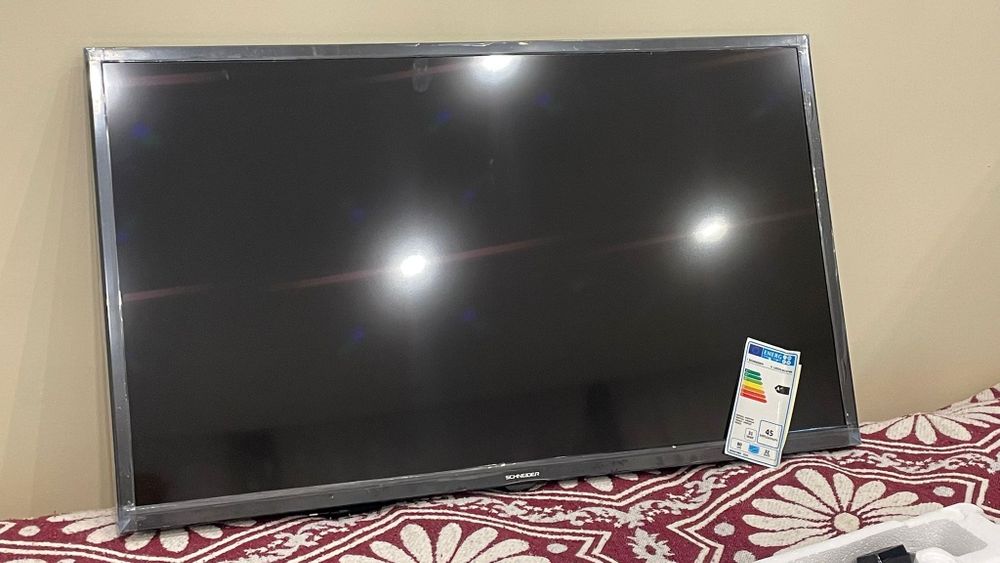 LCD HD schneider  32"