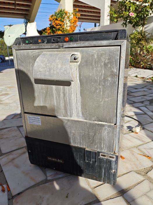 Maquina lavar loiça e copos