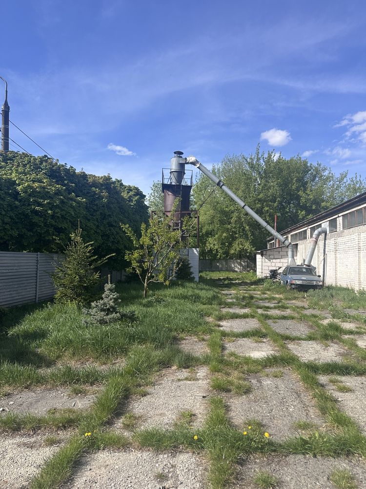Продаж комерційного приміщення вул.Сергія Параджанова(Баранова)