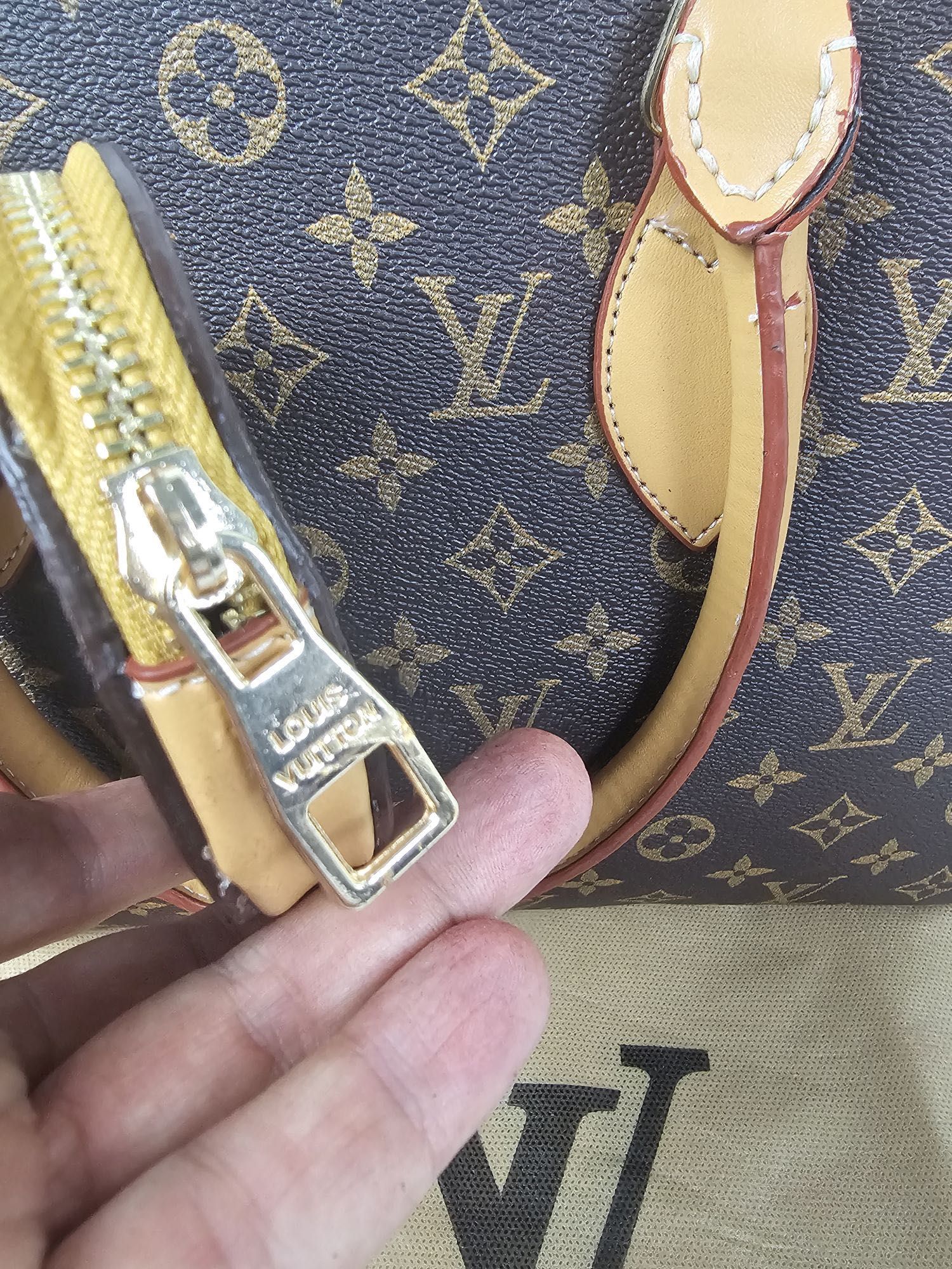 Torebka Louis Vuitton torebki duzy kuferek brazowa LV