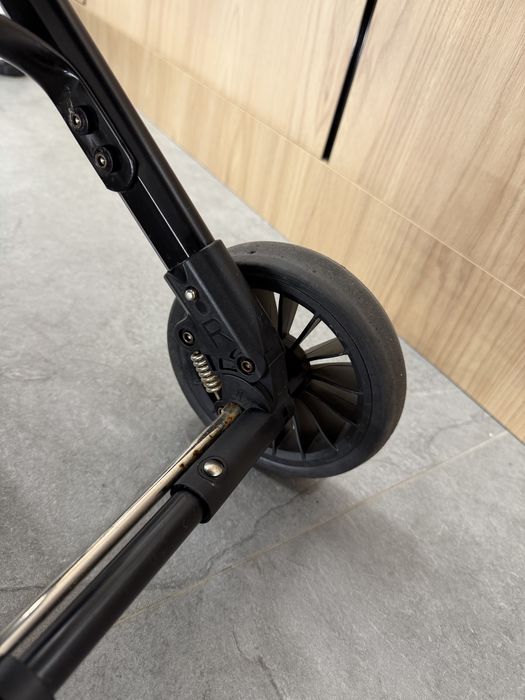 Продам дитячу прогулянкову коляску Baby Tilly