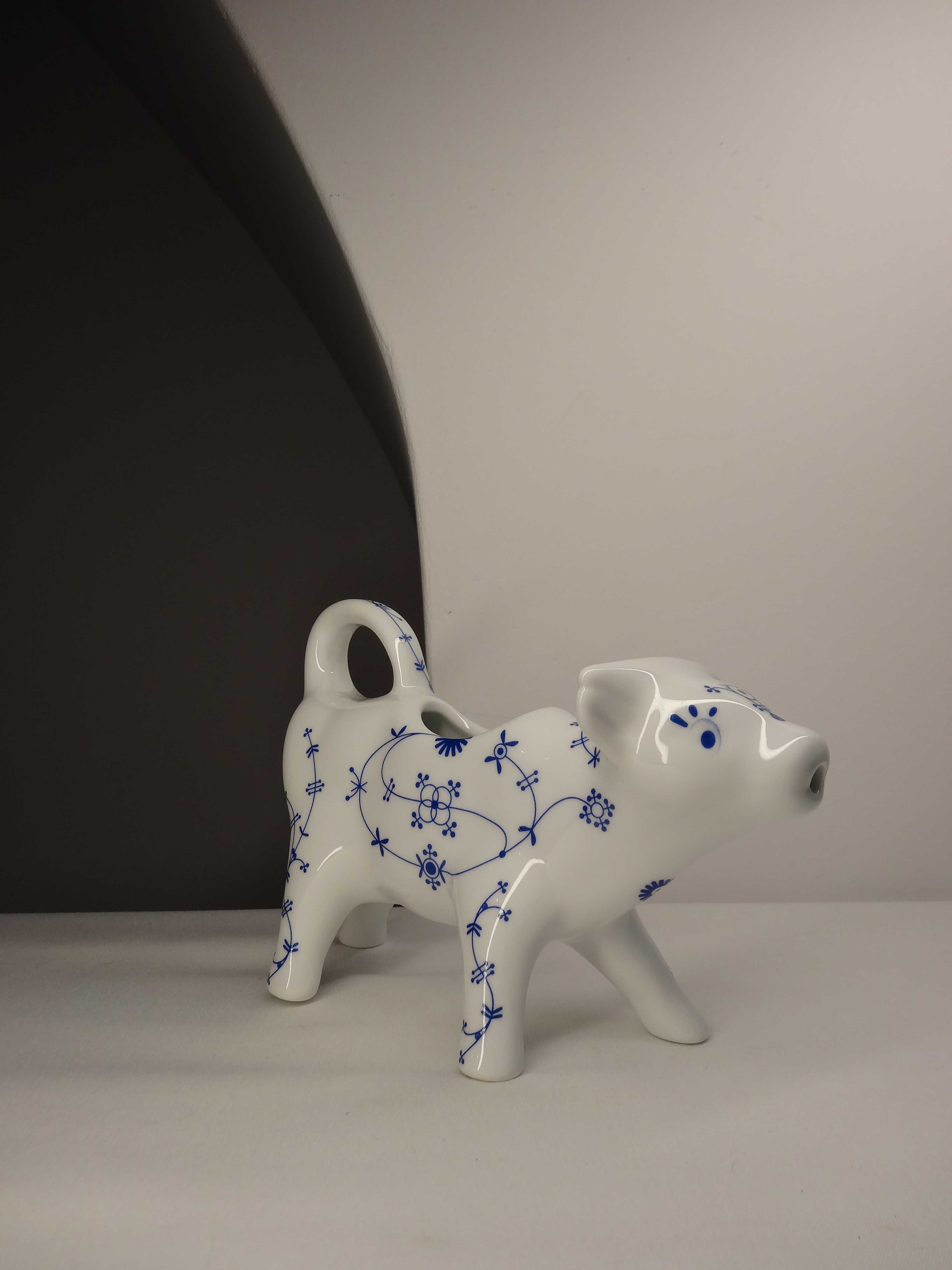 Porcelanowy mlecznik krowa