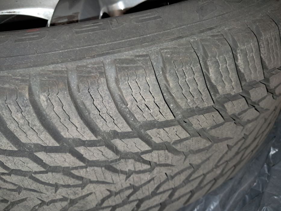 Komplet opon zimowych na felgach ford mondeo mk5