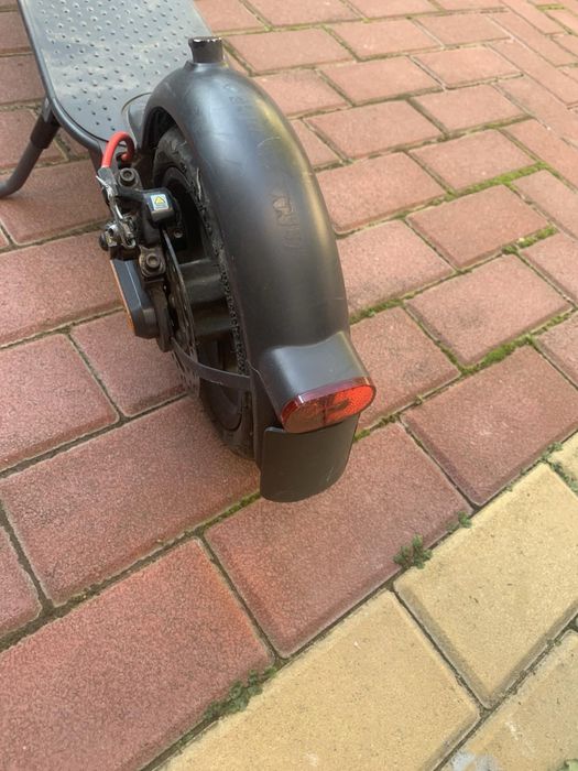 Продам електросамокат оригінальний xiaomi mi pro 2 black