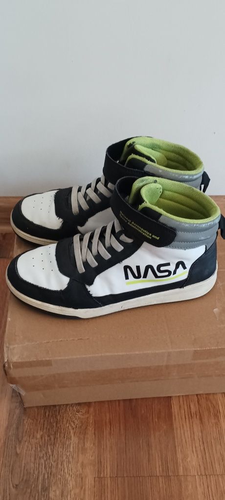 Buty, trampki, adidasy chłopięce  NASA r.35