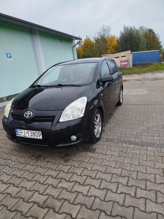 Toyota Corolla verso 2