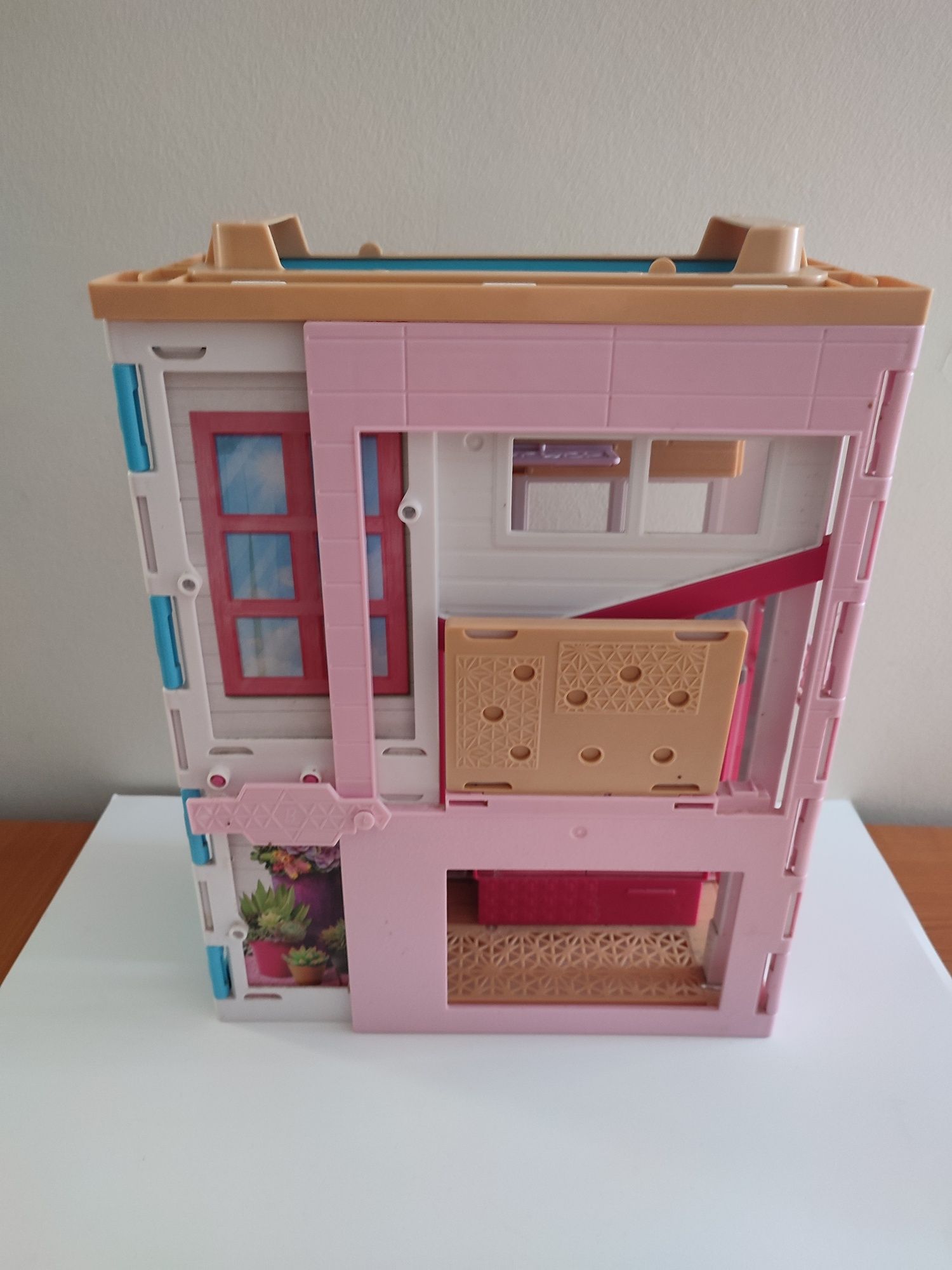 Rozkładany domek Barbie