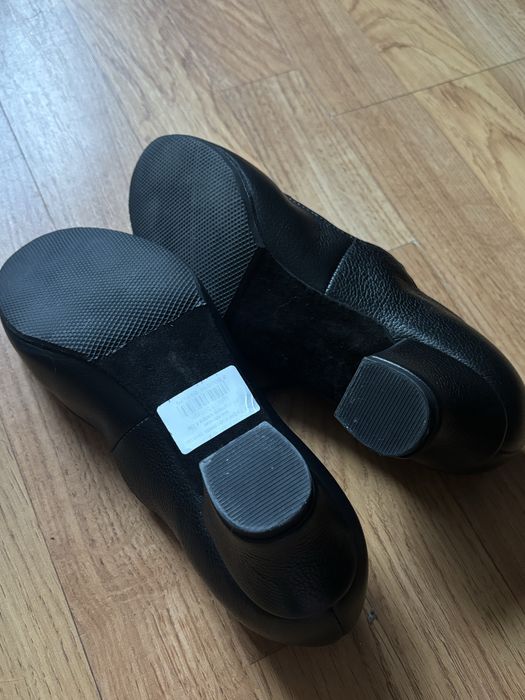 Взуття для народних танців