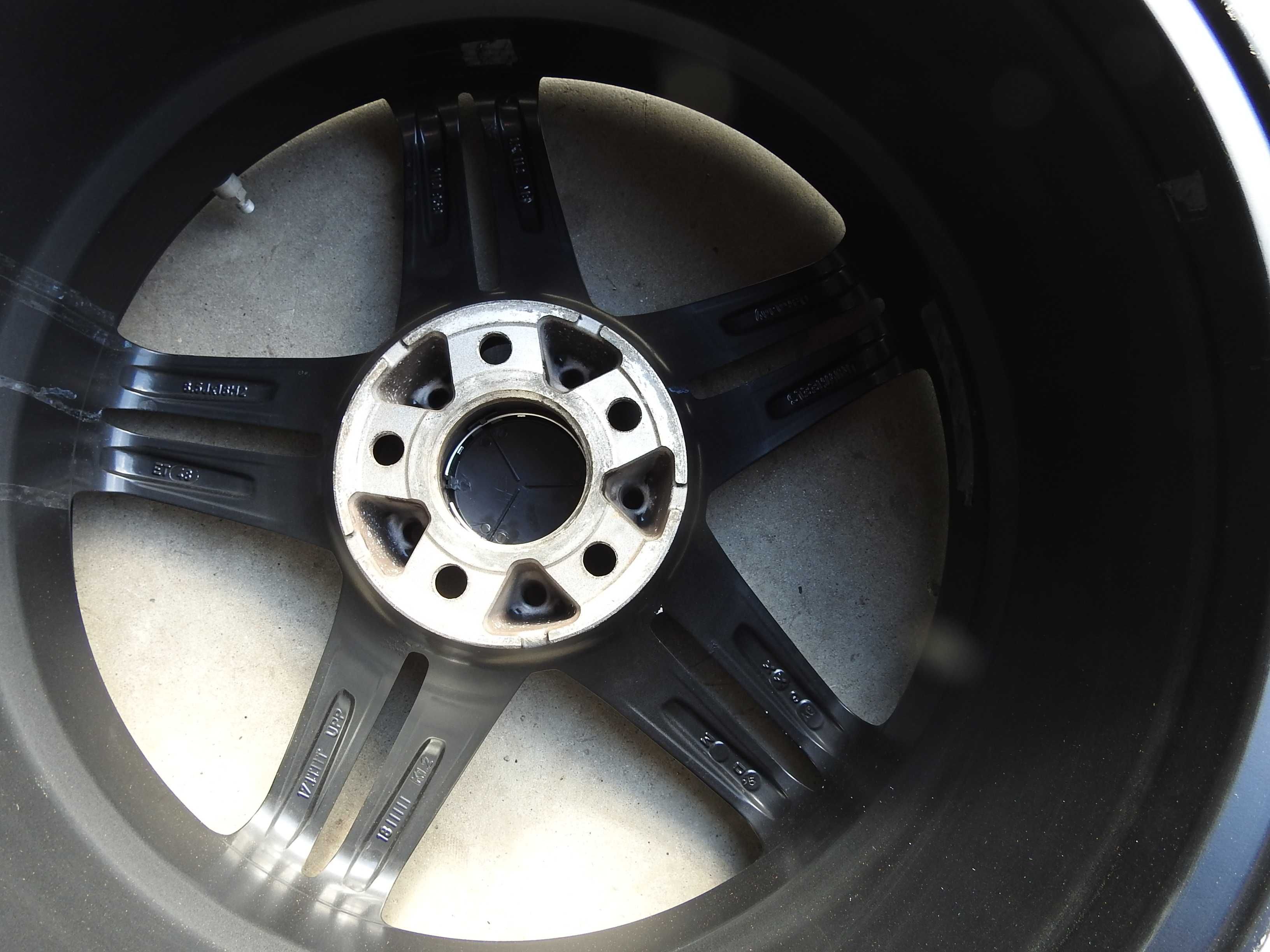 4x Alu 18'' 5x112 Mercedes ET48 8,5J Uniwheels TPMS