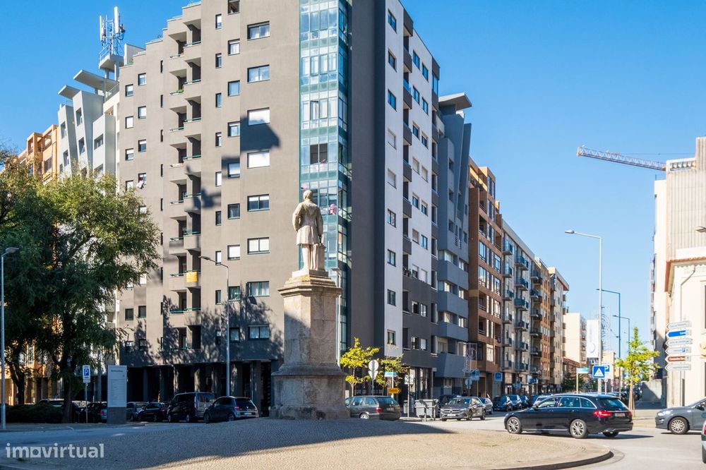Apartamento T3 Remodelado em Matosinhos Sul