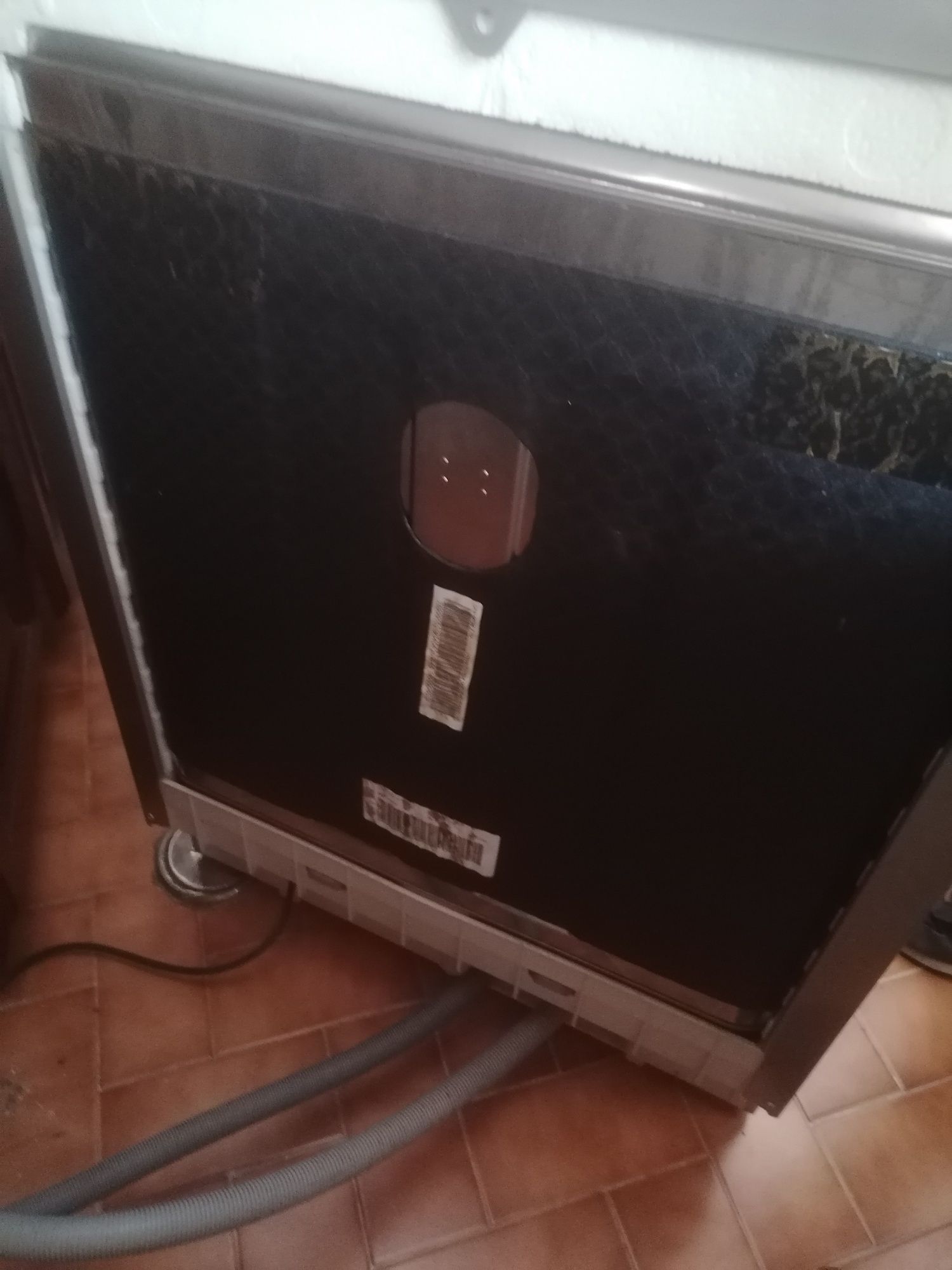 Máquina lavar loiça Indesit