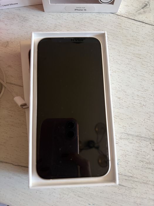 Iphon 14  gratis case