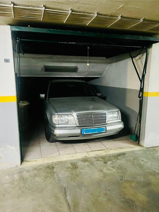 Garagem a venda, Setúbal (Montalvão)
