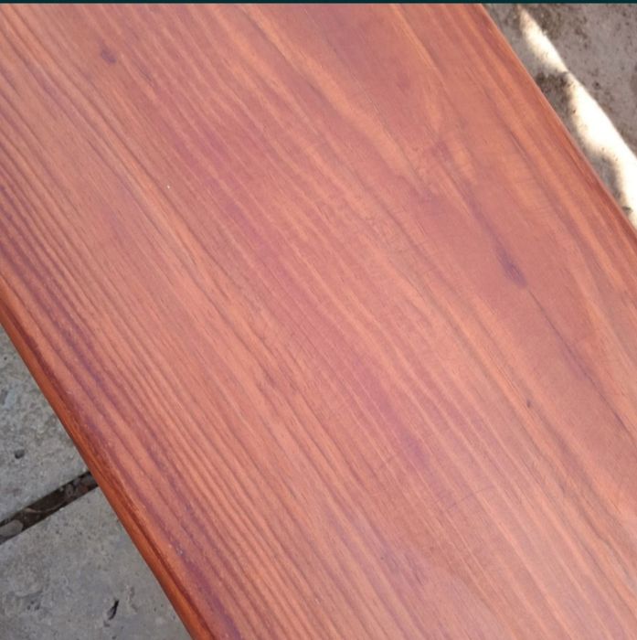 Стол  и  лавки .