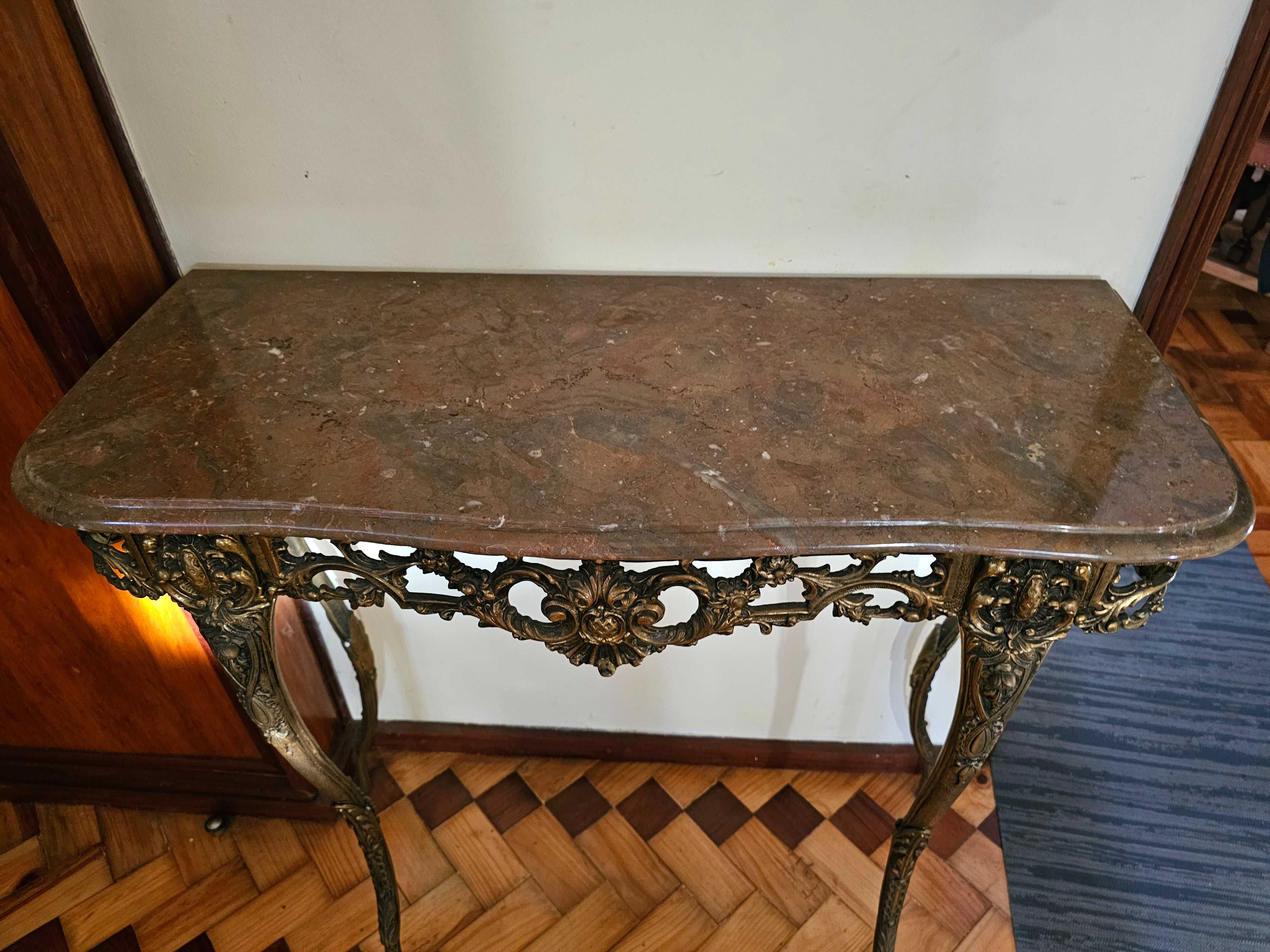 Mesa de apoio/Aparador