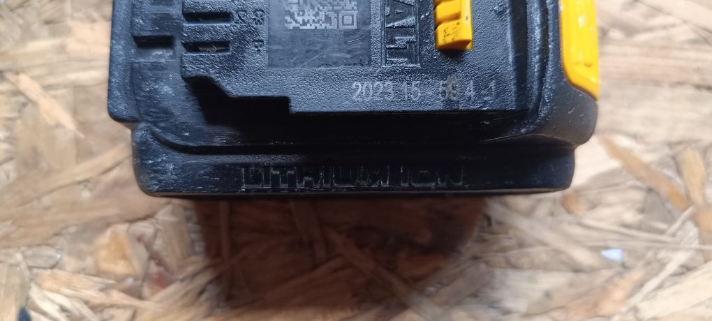 Młotowiertarka dewalt dch 133 Aku 4ah 2023 rok