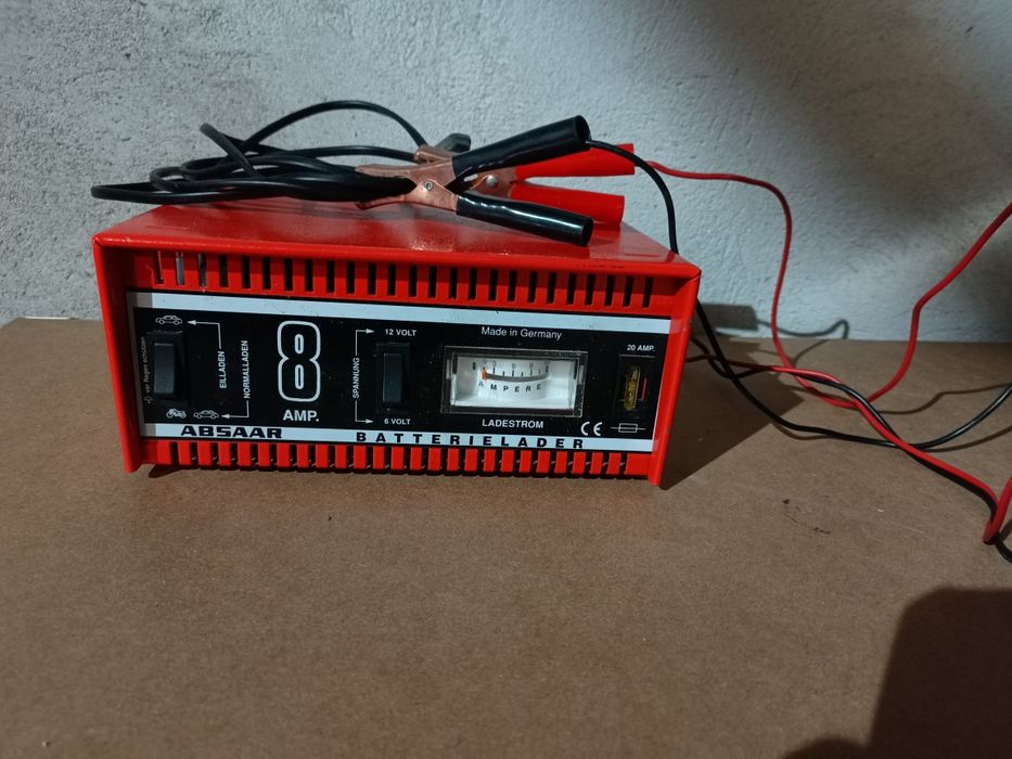 Prostownik samochodowy absaar 8A