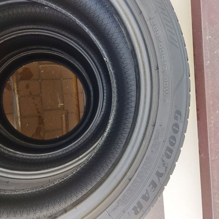 Opony Goodyear Vector 225/50/17 Wielosezonowe całoroczne