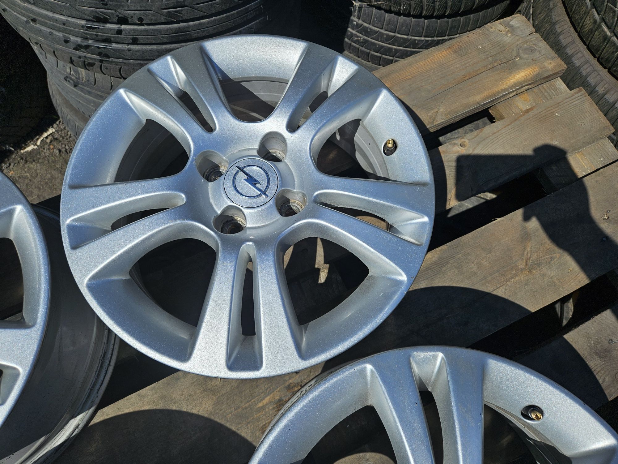 Alufelgi 15 Opel Corsa Adam Meriva Tigra Astra Combo 4x100 ET39