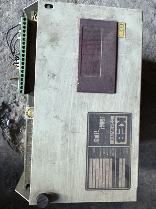 Частотний інвертор