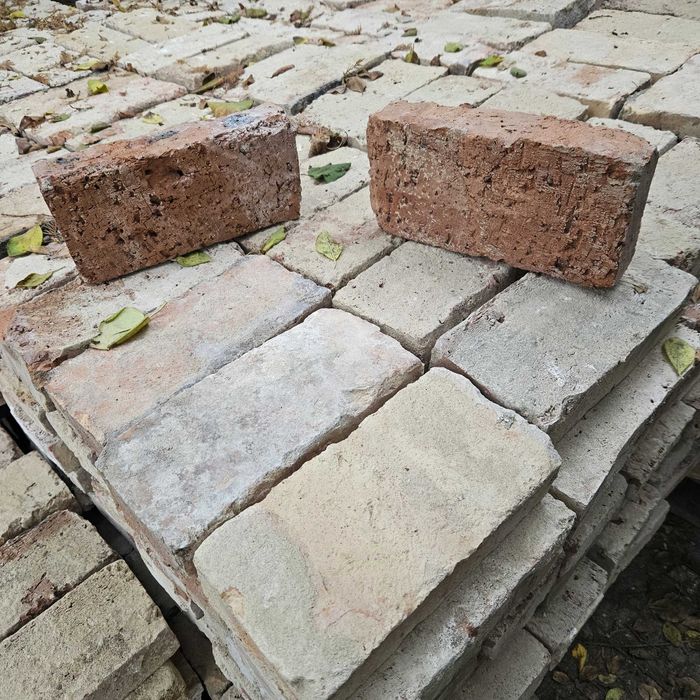 ponad 100 letnia cegła czerwona ręcznie formowana