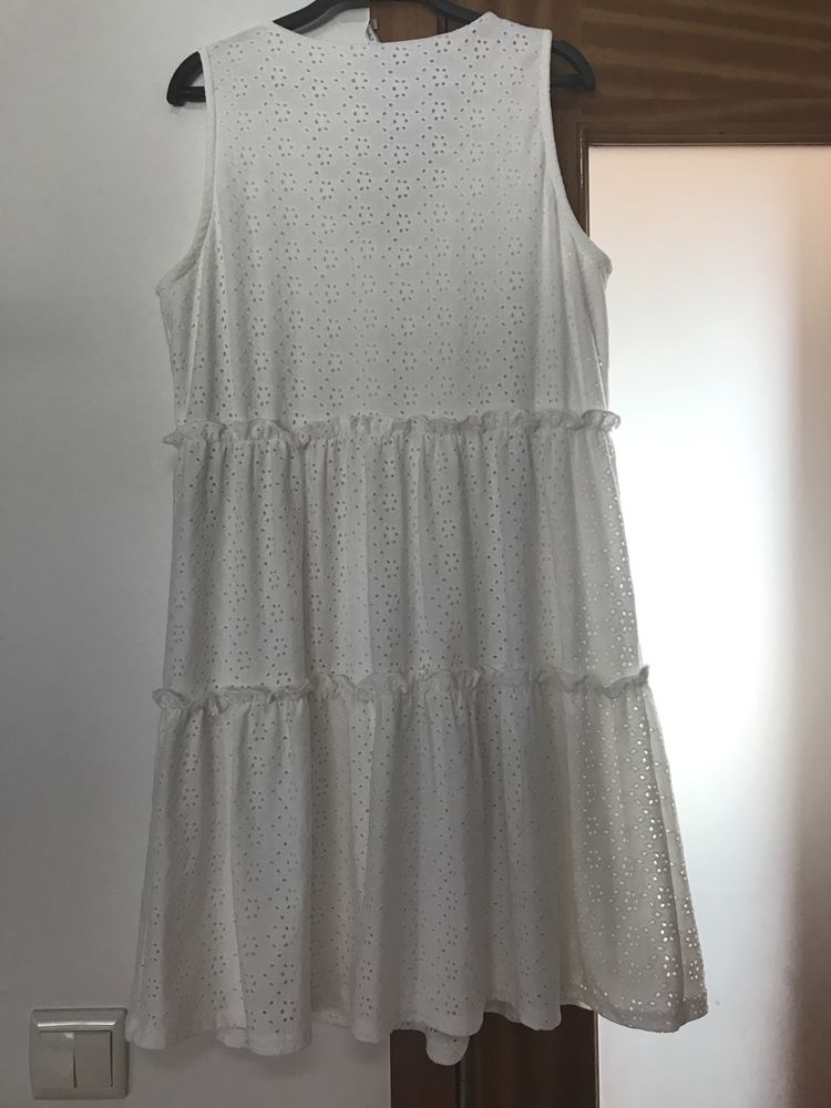 Vestido branco, marca Only