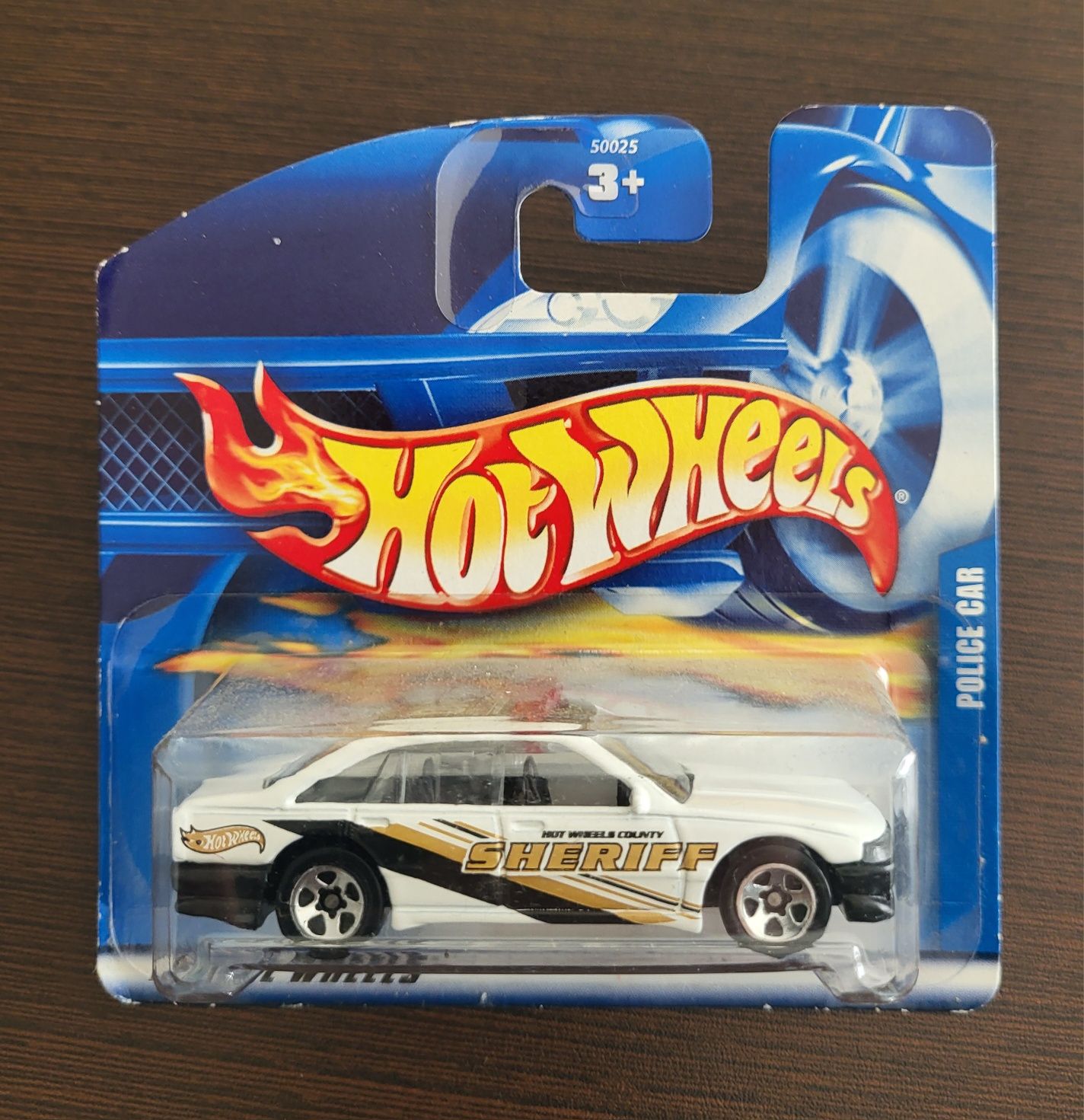 Hotwheels antigos,  ano 2001.