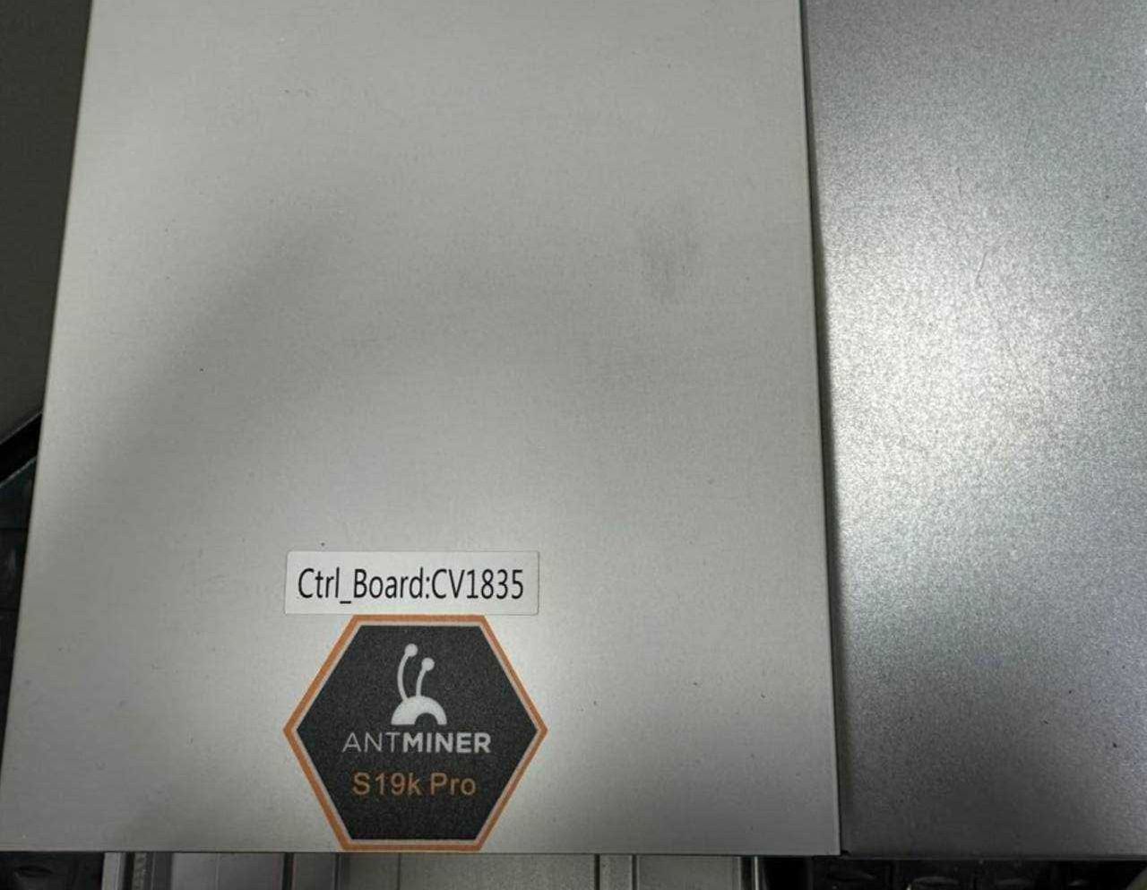 Koparka kryptowalut Antminera S19K Pro 120 TH/s SHA-256