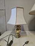 Lampa stolowa trapez
