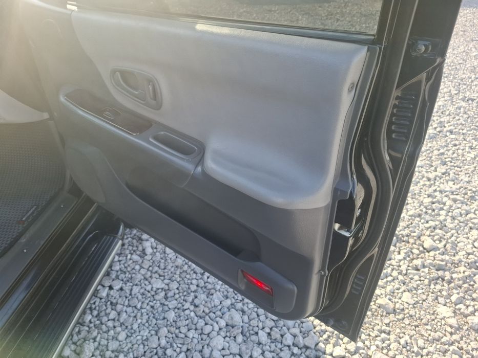 Mitsubishi pajero sport