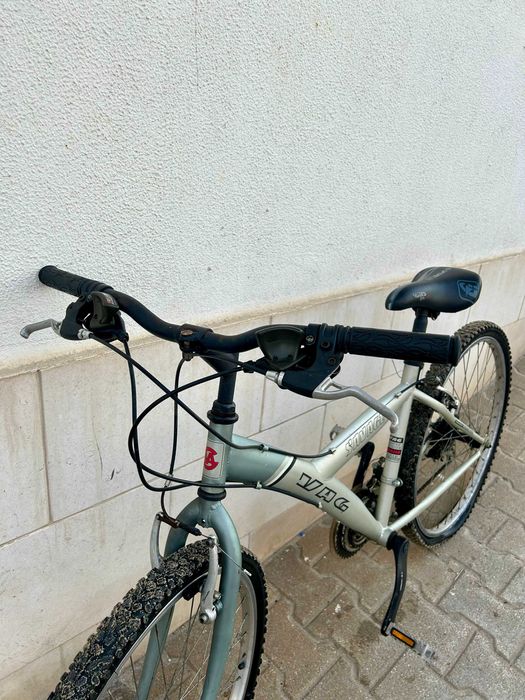 Bicicleta com pouco uso