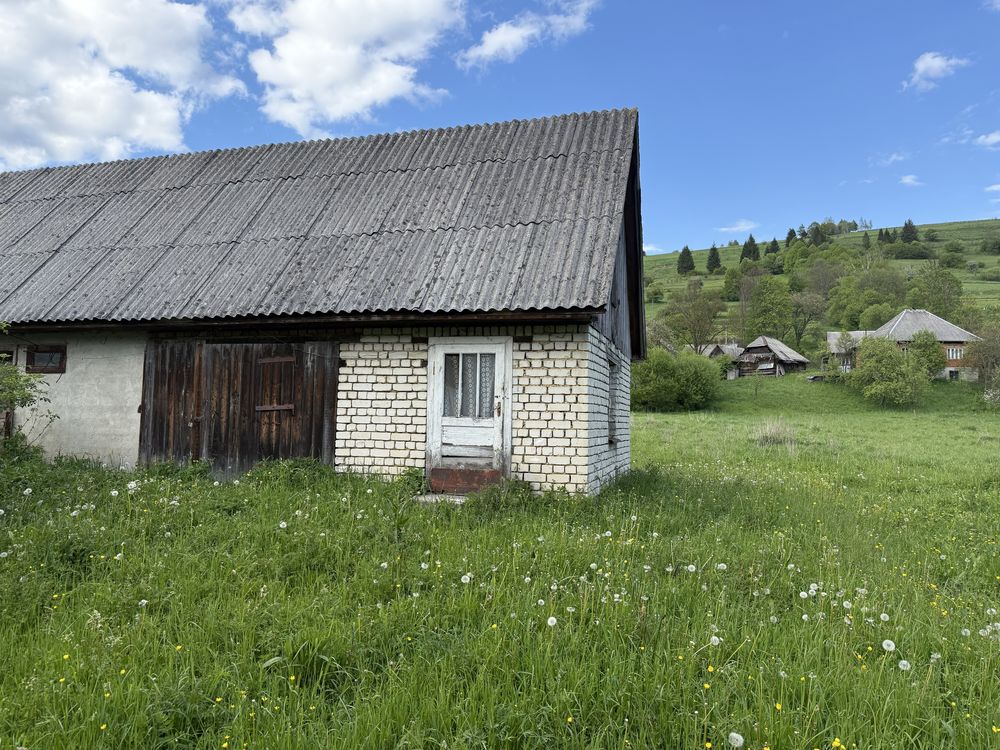 Продається будинок з ділянкою 14 сотих у горах Закарпаття