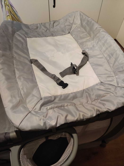 Łóżeczko dziecięce składane