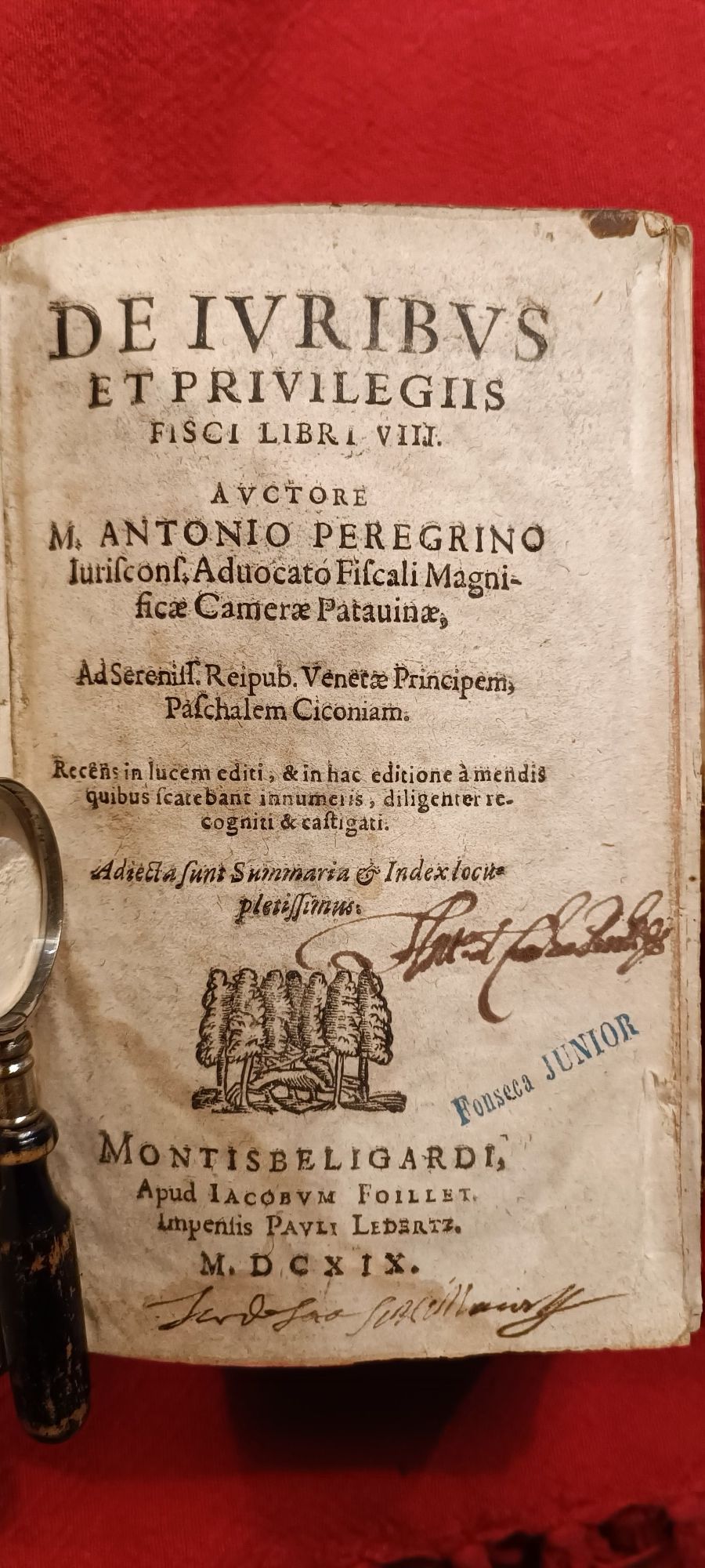 Raro Livro " De Iuribus et Privilegiis" M. Antonio Peregrino, ano 1619