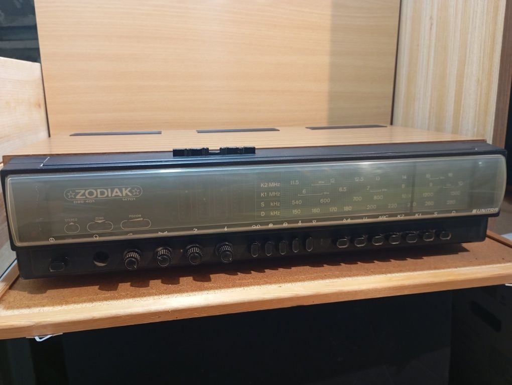 Stare radio Unitra ZODIAK DSS 401