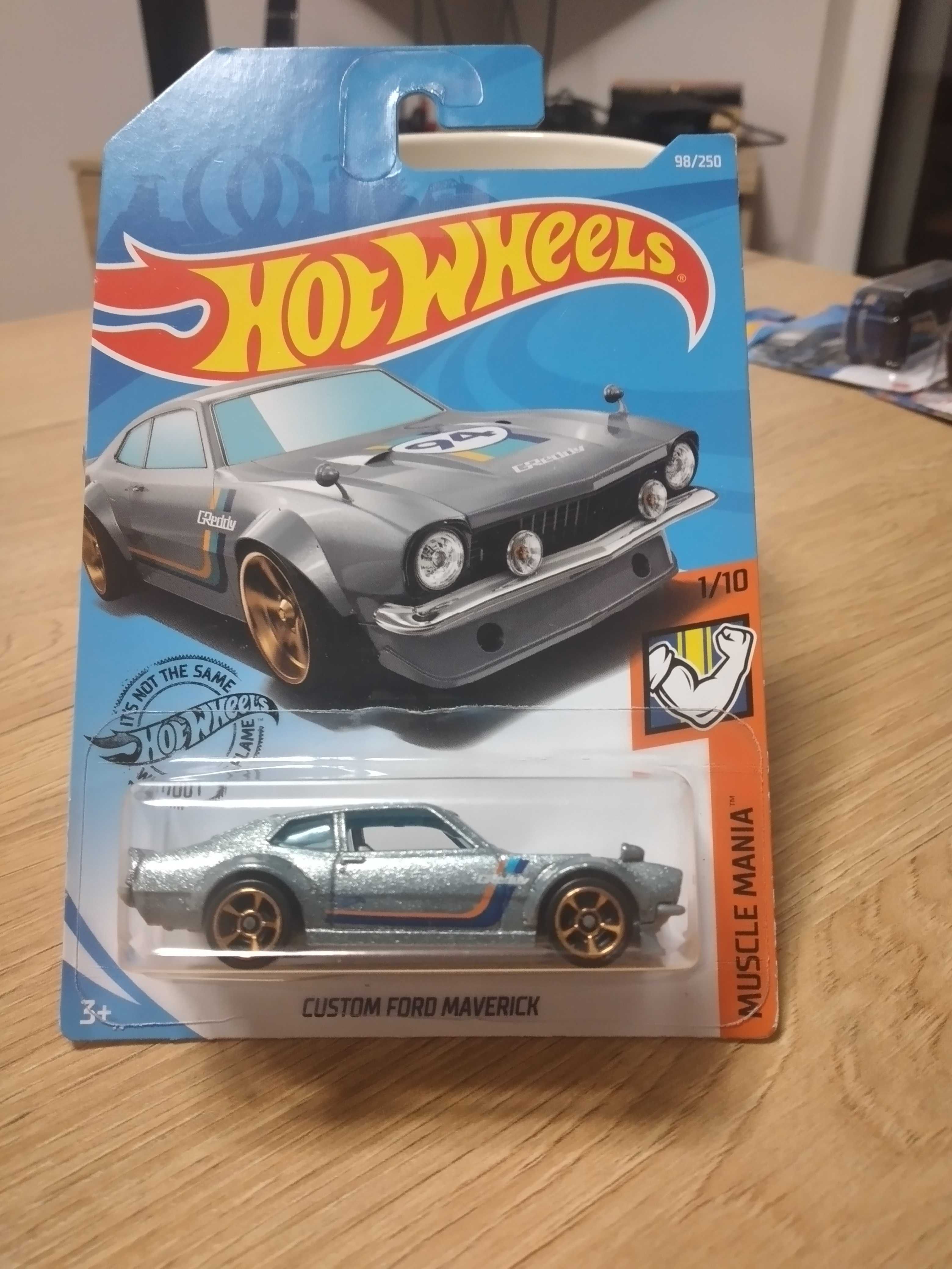 Hot wheels 2auta ford maverick długie karty