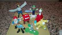 Bonecos brinquedos